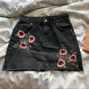 Topshop embroidered mini skirt
